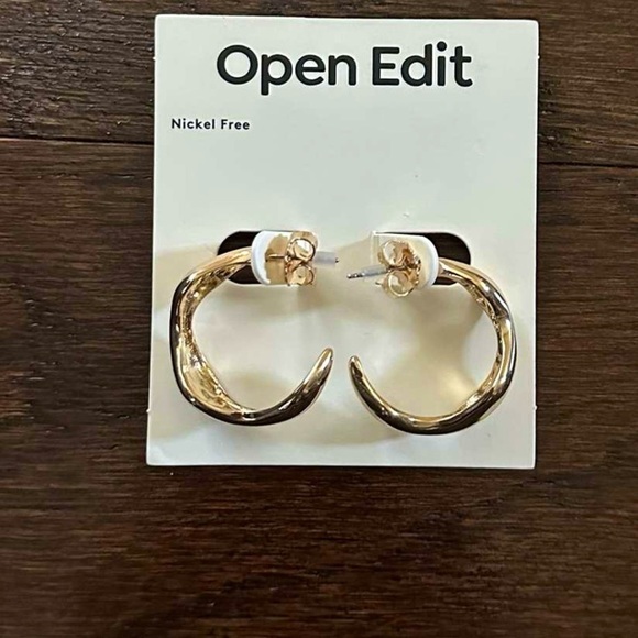 Open Edit-Wavy Molten Hoop Earrings-Gold rhodium-NWT - Picture 3 of 6